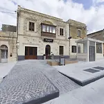 Quaint Boutique Hotel 3*