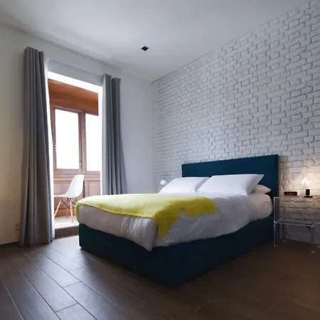 Quaint Boutique 3*