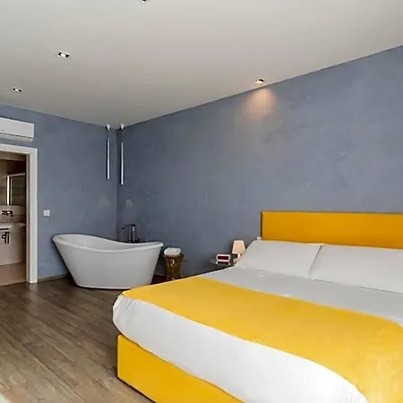 Quaint Boutique 3*