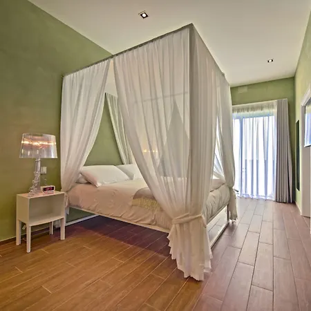 Quaint Boutique Hotel 3*